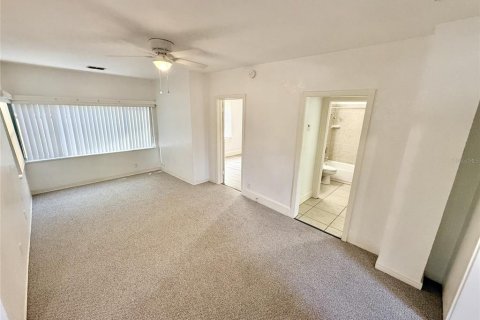 Appartement à louer à Saint Petersburg, Floride: 2 chambres, 71.16 m2 № 2236399 - photo 6