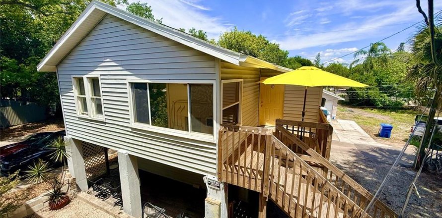 Appartement à Saint Petersburg, Floride 2 chambres, 71.16 m2 № 2236399