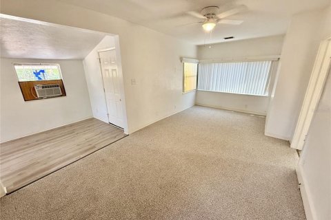 Appartement à louer à Saint Petersburg, Floride: 2 chambres, 71.16 m2 № 2236399 - photo 8