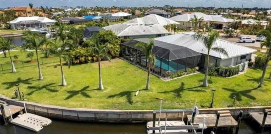 Villa ou maison à Punta Gorda, Floride 3 chambres, 152.45 m2 № 2082220