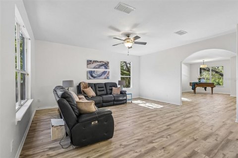 Villa ou maison à vendre à Minneola, Floride: 4 chambres, 265.89 m2 № 2419712 - photo 14