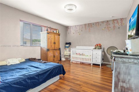 Villa ou maison à vendre à Cutler Bay, Floride: 5 chambres, 191.47 m2 № 2174115 - photo 14