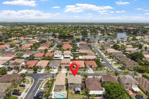 Villa ou maison à vendre à Cutler Bay, Floride: 5 chambres, 191.47 m2 № 2174115 - photo 21