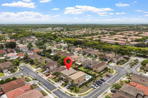 Villa ou maison à vendre à Cutler Bay, Floride: 5 chambres, 191.47 m2 № 2174115 - photo 19