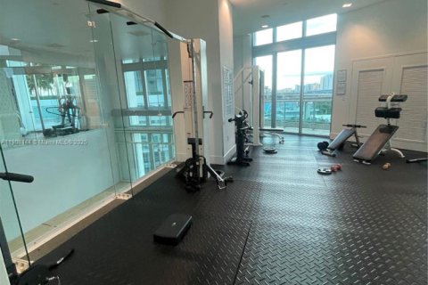 Condominio en alquiler en Miami, Florida, 1 dormitorio, 64.85 m2 № 2012680 - foto 29