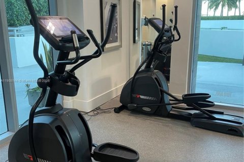 Condominio en alquiler en Miami, Florida, 1 dormitorio, 64.85 m2 № 2012680 - foto 26