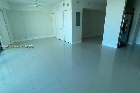 Condominio en alquiler en Miami, Florida, 1 dormitorio, 64.85 m2 № 2012680 - foto 17