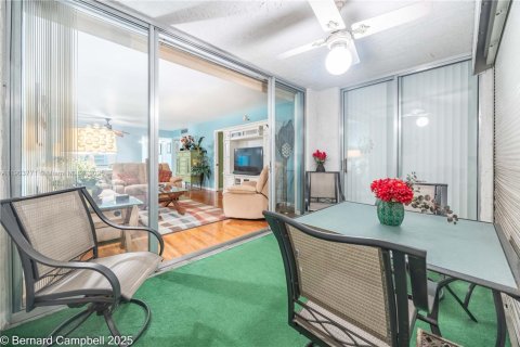 Купить кондоминиум в Лодерхилл, Флорида 2 спальни, 117.06м2, № 1954776 - фото 19