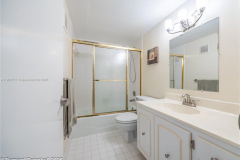 Купить кондоминиум в Лодерхилл, Флорида 2 спальни, 117.06м2, № 1954776 - фото 7