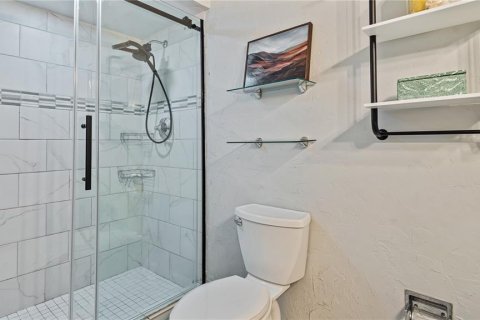 Купить виллу или дом в Уинтер-Хейвен, Флорида 13 комнат, 315.87м2, № 1913173 - фото 11