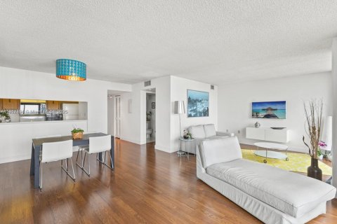 Copropriété à vendre à Miami, Floride: 1 chambre, 88.72 m2 № 1966841 - photo 3