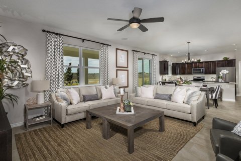 Townhouse in MATTIE POINTE in Auburndale, Florida 4 bedrooms, 185 sq.m. № 56384 - photo 1