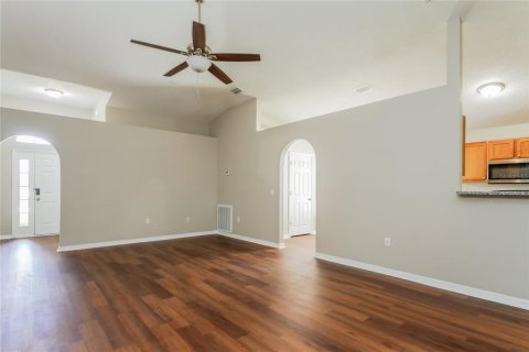 Casa en alquiler en Winter Haven, Florida, 4 dormitorios, 174.1 m2 № 1655846 - foto 3