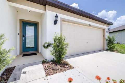 Villa ou maison à louer à Winter Haven, Floride: 3 chambres, 154.12 m2 № 1907924 - photo 5