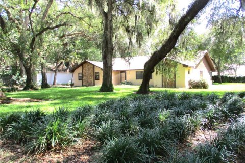 House in Bartow, Florida 2 bedrooms, 175.59 sq.m. № 1760618 - photo 3