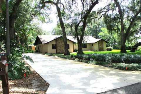 House in Bartow, Florida 2 bedrooms, 175.59 sq.m. № 1760618 - photo 2