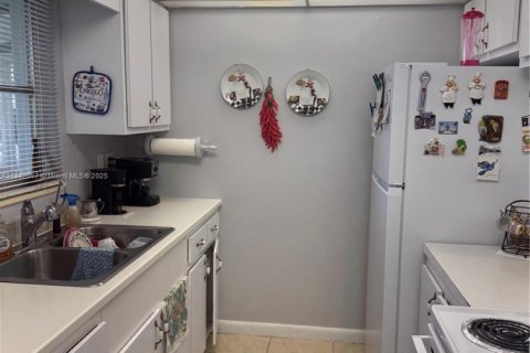 House in Lehigh Acres, Florida 2 bedrooms № 1834399 - photo 18