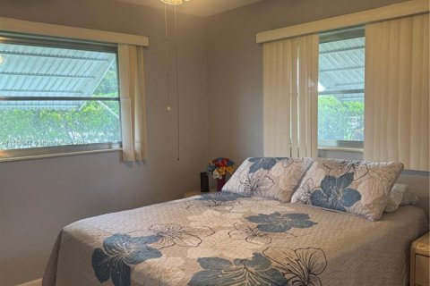 House in Lehigh Acres, Florida 2 bedrooms № 1834399 - photo 29