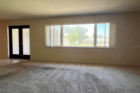 Casa en alquiler en Clearwater, Florida, 3 dormitorios, 163.51 m2 № 1904182 - foto 3