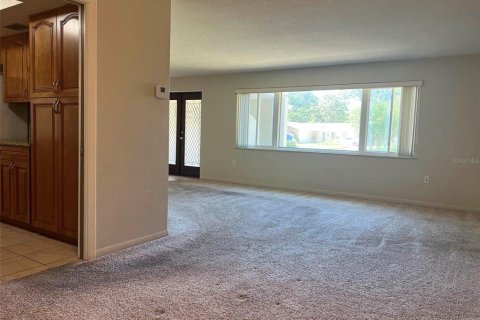 Casa en alquiler en Clearwater, Florida, 3 dormitorios, 163.51 m2 № 1904182 - foto 5