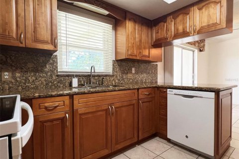 Casa en alquiler en Clearwater, Florida, 3 dormitorios, 163.51 m2 № 1904182 - foto 8