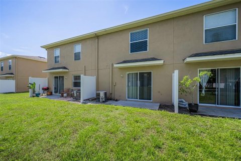 Touwnhouse à vendre à Tampa, Floride: 3 chambres, 141.58 m2 № 2302282 - photo 29