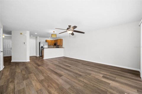 Touwnhouse à vendre à Tampa, Floride: 3 chambres, 141.58 m2 № 2302282 - photo 14