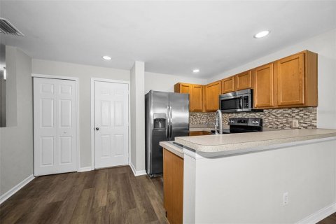 Touwnhouse à vendre à Tampa, Floride: 3 chambres, 141.58 m2 № 2302282 - photo 8