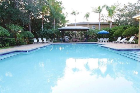 Touwnhouse à vendre à Tampa, Floride: 3 chambres, 141.58 m2 № 2302282 - photo 4