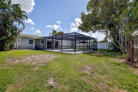 Casa en venta en Pinellas Park, Florida, 3 dormitorios, 112.13 m2 № 1914220 - foto 27