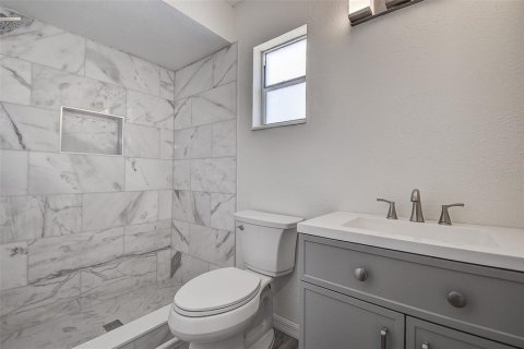 Casa en venta en Pinellas Park, Florida, 3 dormitorios, 112.13 m2 № 1914220 - foto 17