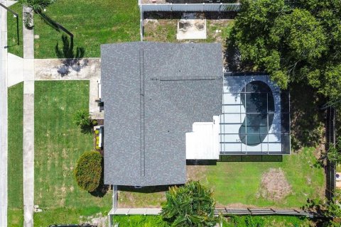 Casa en venta en Pinellas Park, Florida, 3 dormitorios, 112.13 m2 № 1914220 - foto 1