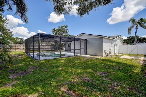 Casa en venta en Pinellas Park, Florida, 3 dormitorios, 112.13 m2 № 1914220 - foto 28