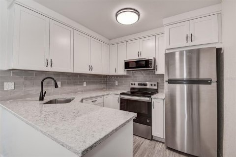 Casa en venta en Pinellas Park, Florida, 3 dormitorios, 112.13 m2 № 1914220 - foto 7