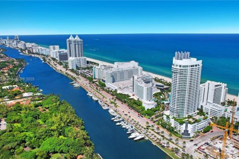 Condominio en venta en Miami Beach, Florida, 2 dormitorios, 144.65 m2 № 1877952 - foto 2