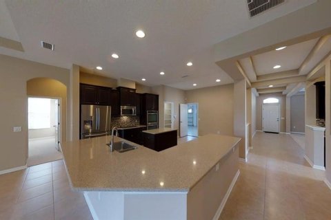 Casa en alquiler en Wesley Chapel, Florida, 4 dormitorios, 243.22 m2 № 1903087 - foto 2