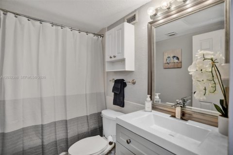Condominio en alquiler en Hollywood, Florida, 1 dormitorio, 77.57 m2 № 2085840 - foto 15