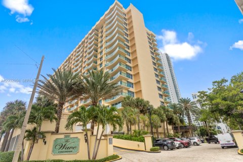 Condominio en alquiler en Hollywood, Florida, 1 dormitorio, 77.57 m2 № 2085840 - foto 22