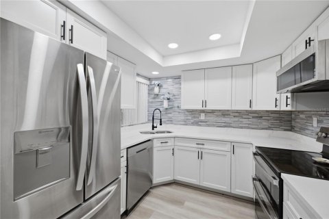 Copropriété à vendre à Largo, Floride: 2 chambres, 111.48 m2 № 2387456 - photo 13