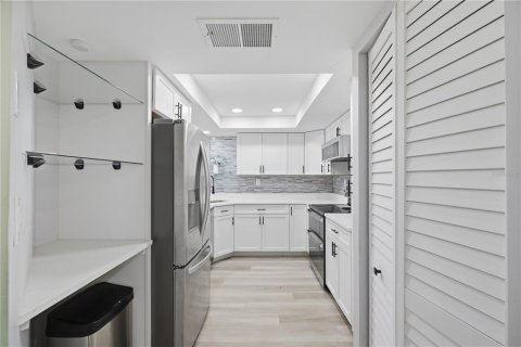 Copropriété à vendre à Largo, Floride: 2 chambres, 111.48 m2 № 2387456 - photo 10
