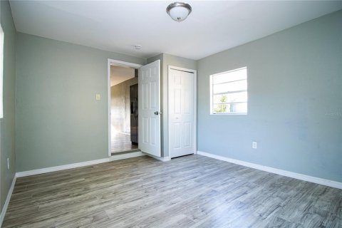 House in Winter Haven, Florida 3 bedrooms, 111.11 sq.m. № 1549416 - photo 6