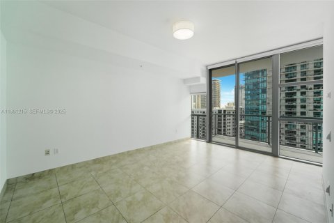 Condo in Miami, Florida, 2 bedrooms № 1983162 - photo 8