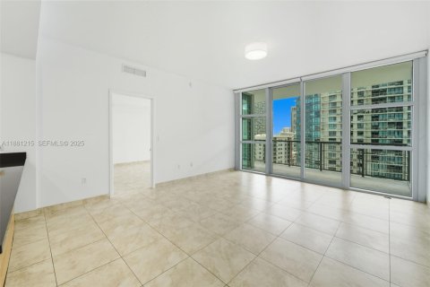 Condo in Miami, Florida, 2 bedrooms № 1983162 - photo 5