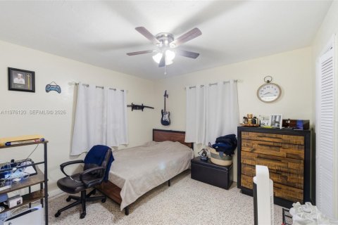 Commercial property in Miami, Florida 155.05 sq.m. № 2042795 - photo 27