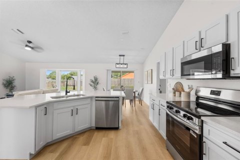 Villa ou maison à vendre à Cocoa, Floride: 3 chambres, 149.39 m2 № 1902099 - photo 9