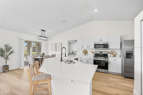 Villa ou maison à vendre à Cocoa, Floride: 3 chambres, 149.39 m2 № 1902099 - photo 10
