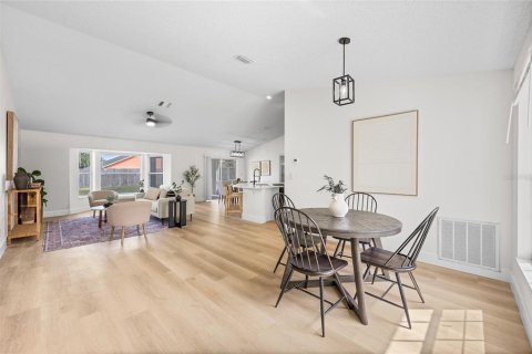 Villa ou maison à vendre à Cocoa, Floride: 3 chambres, 149.39 m2 № 1902099 - photo 4