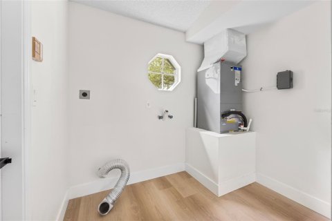 Villa ou maison à vendre à Cocoa, Floride: 3 chambres, 149.39 m2 № 1902099 - photo 25