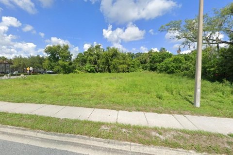 Commercial property in Winter Park, Florida № 2068321