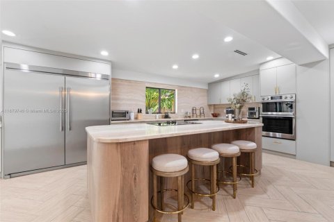 Villa ou maison à louer à Palmetto Bay, Floride: 4 chambres, 285.49 m2 № 1924410 - photo 8